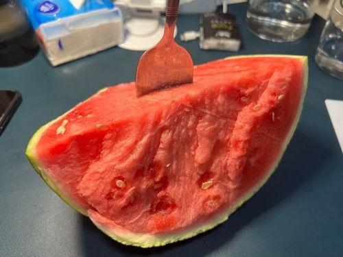 小桃子吃瓜网站,揭秘娱乐圈幕后故事，带你领略明星真实生活